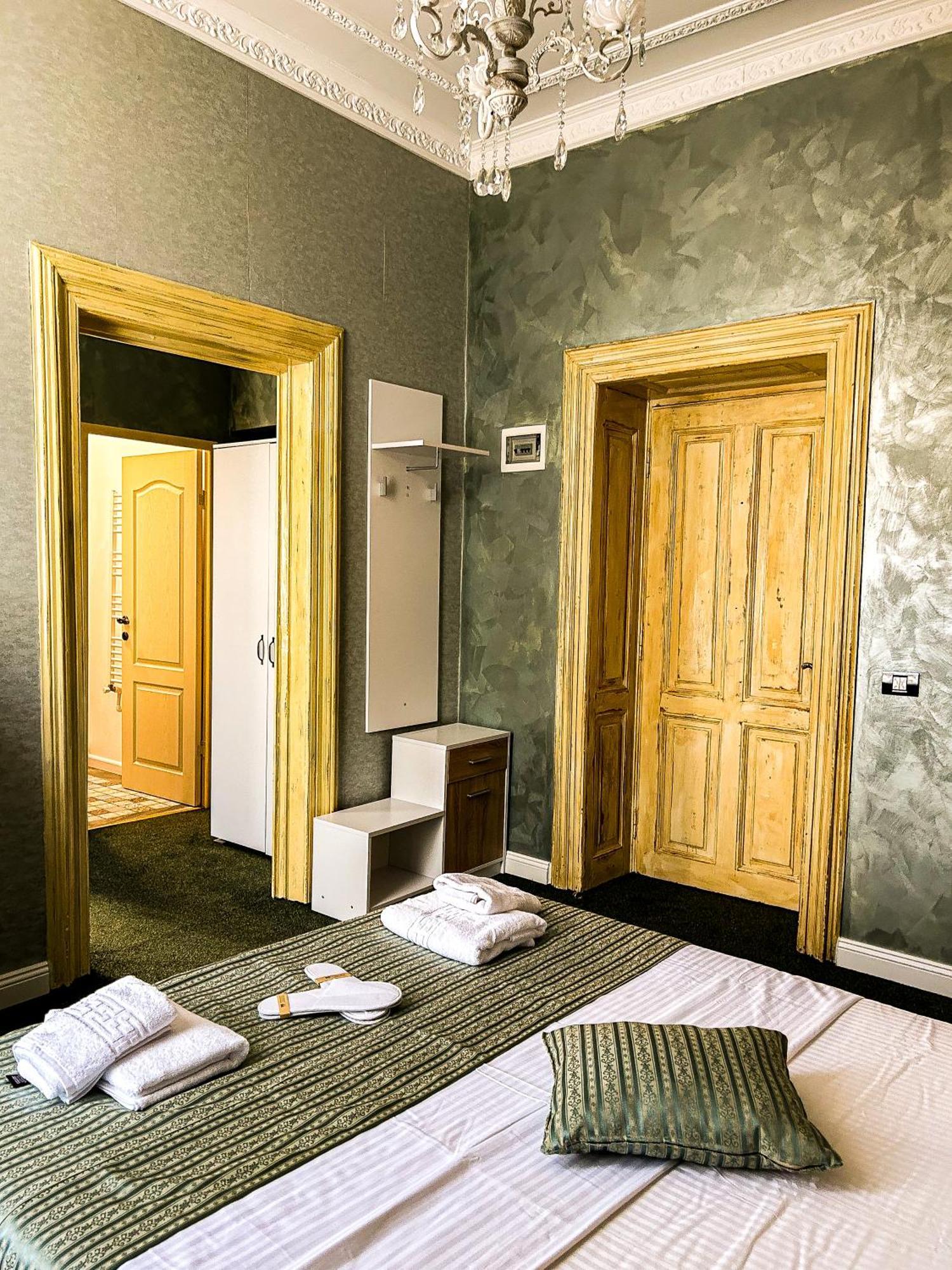 Hotel Boutique Casa Vermont Bukarest Exteriör bild