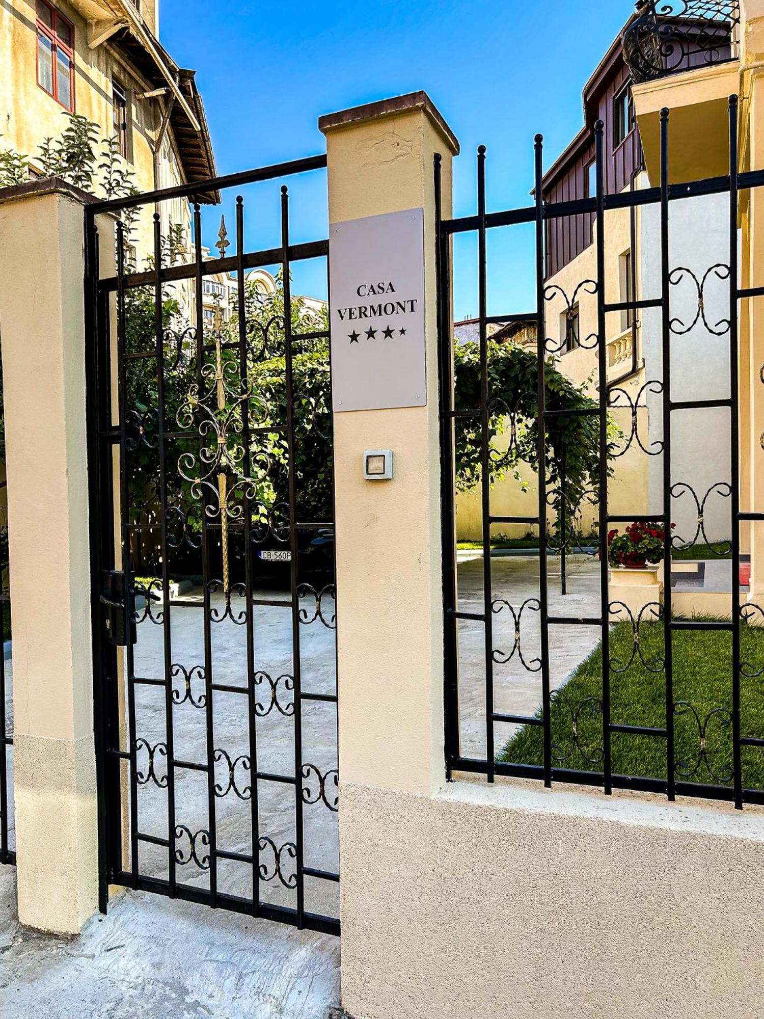 Hotel Boutique Casa Vermont Bukarest Exteriör bild