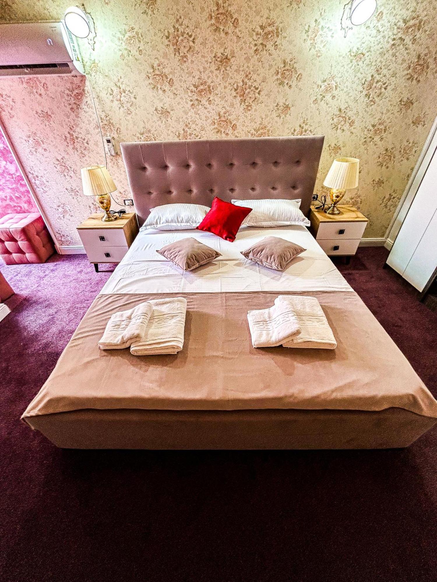 Hotel Boutique Casa Vermont Bukarest Exteriör bild